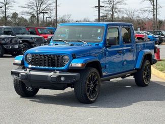 Used 2024 Jeep Gladiator Sport video 2