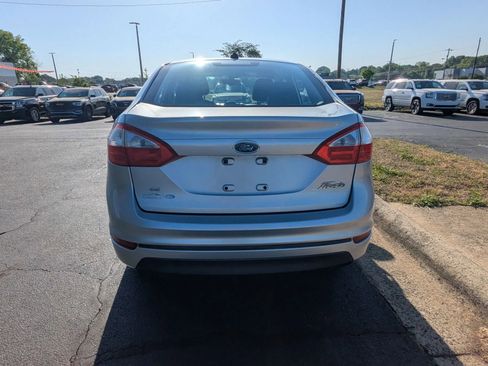 Used 2014 Ford Fiesta SE FWD image 6