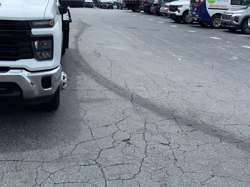 Used 2025 Chevrolet Silverado 3500 W/T w/ WT Convenience Package RWD image 10