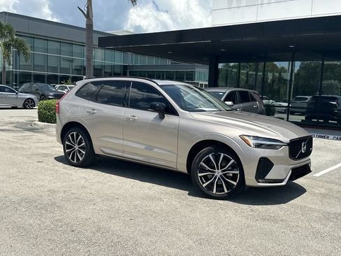 Used 2024 Volvo XC60 B5 Ultimate w/ Protection Package Premier AWD/4WD image 2