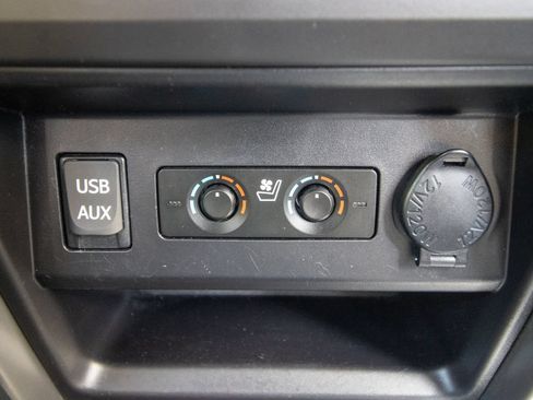 Used 2016 Toyota 4Runner Limited AWD/4WD image 31