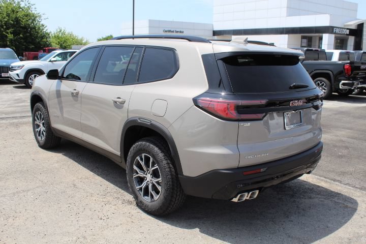 New 2026 GMC Acadia AT4 w/ Luxury Package AWD/4WD image 3
