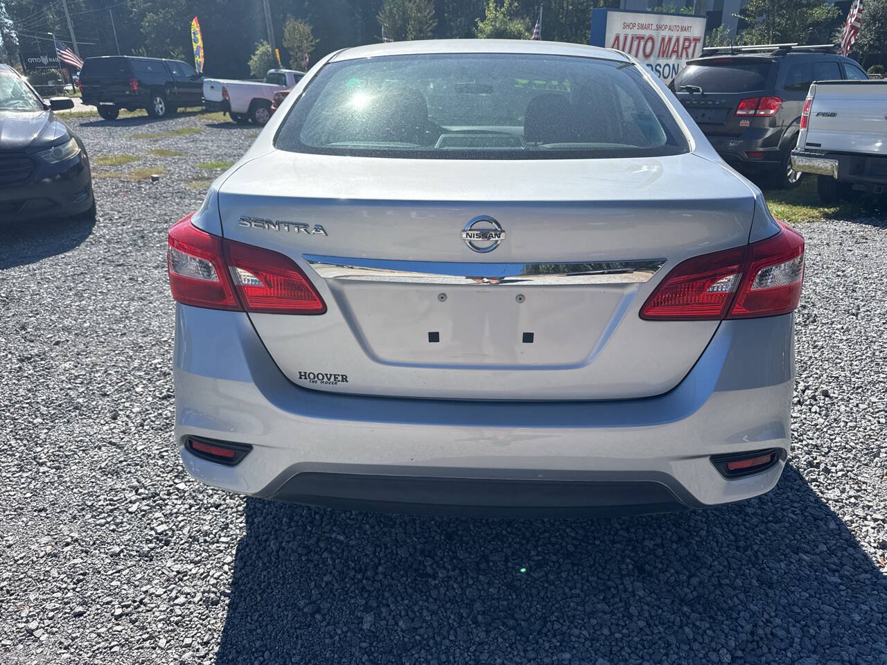 Used 2016 Nissan Sentra S FWD image 4