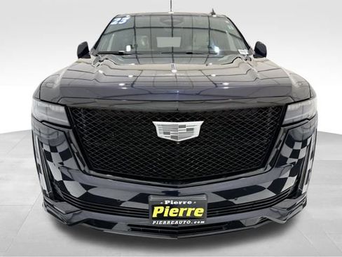 Used 2023 Cadillac Escalade Sport image 10