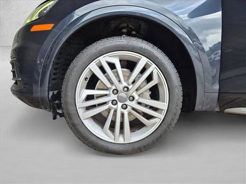 Used 2019 Audi Q5 2.0T Premium Plus w/ Premium Plus Package AWD/4WD image 9