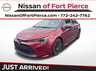 Used 2022 Toyota Corolla LE video 1