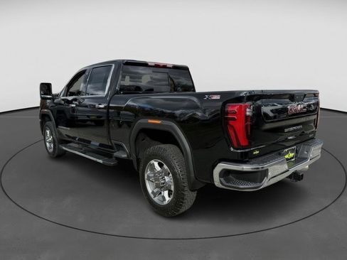 New 2025 GMC Sierra 2500 SLT w/ SLT Premium Package image 4