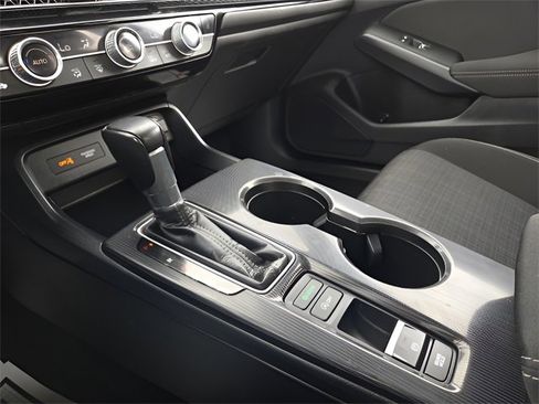 Used 2022 Honda Civic EX image 26