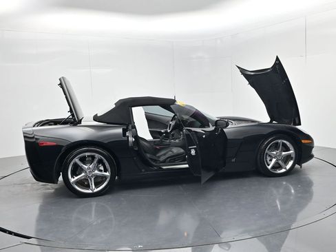 Used 2011 Chevrolet Corvette Convertible w/ Preferred Equipment Group RWD image 52