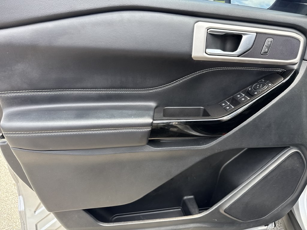 Used 2022 Ford Explorer ST w/ ST Street Pack RWD image 10