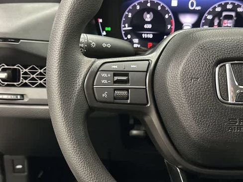 Used 2025 Honda Accord SE image 17