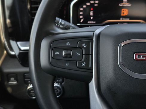 Used 2025 GMC Sierra 1500 SLT AWD/4WD image 15