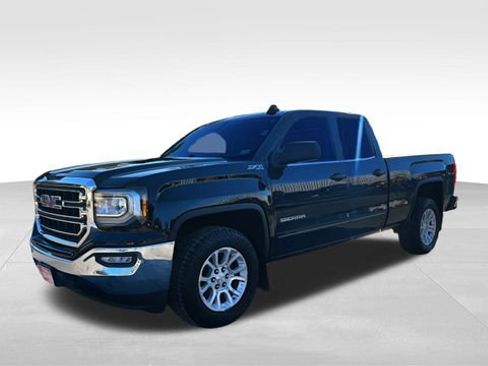 Used 2018 GMC Sierra 1500 SLE w/ SLE Value Package image 7