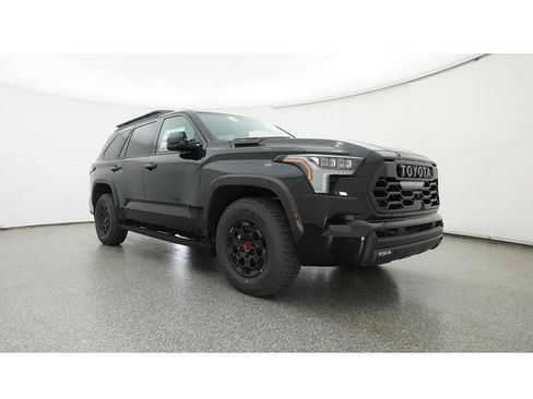 Used 2025 Toyota Sequoia TRD Pro AWD/4WD image 35