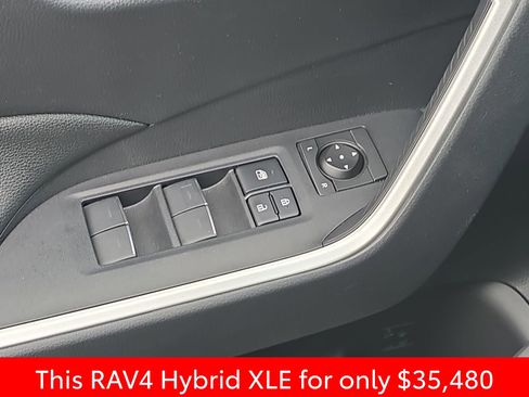 Used 2025 Toyota RAV4 XLE image 35