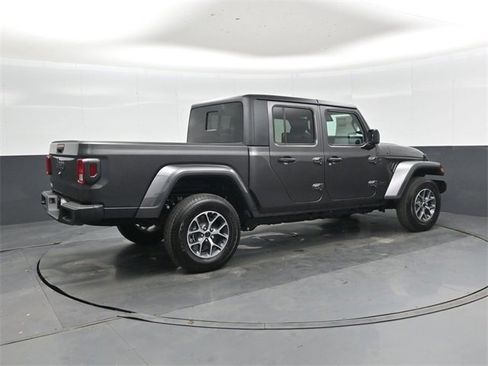 New 2025 Jeep Gladiator Sport image 3