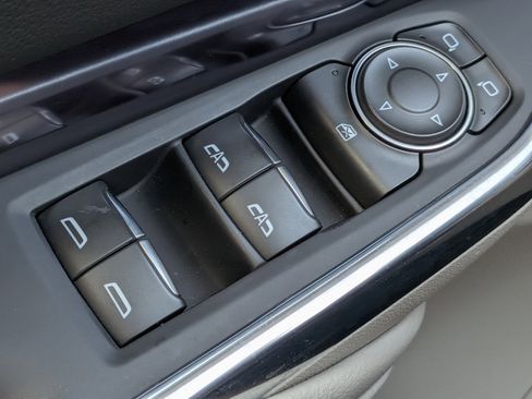 Used 2023 Cadillac XT4 Luxury image 22