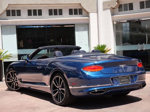 Used 2021 Bentley Continental GT Mulliner AWD/4WD image 3