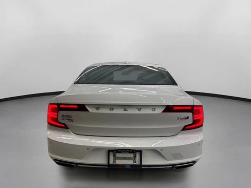 Used 2018 Volvo S90 T6 Inscription image 8