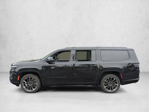 Used 2024 Jeep Grand Wagoneer L Series II w/ Quick Order Packagew 28T AWD/4WD image 8