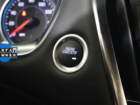 Used 2024 Chevrolet Traverse LT FWD image 32
