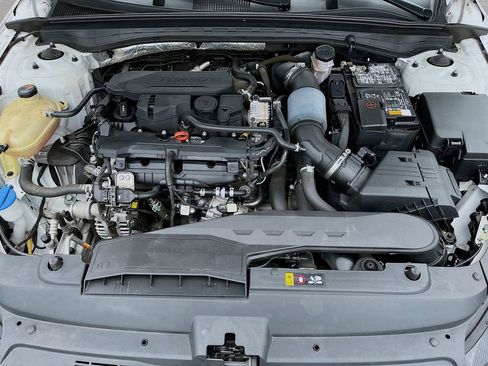 Certified 2022 Kia K5 LXS AWD/4WD image 10