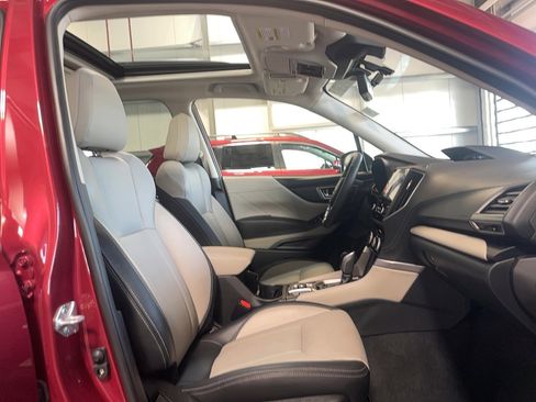 Used 2022 Subaru Forester Limited image 23