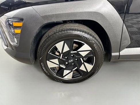 Used 2024 Hyundai Kona SEL image 4