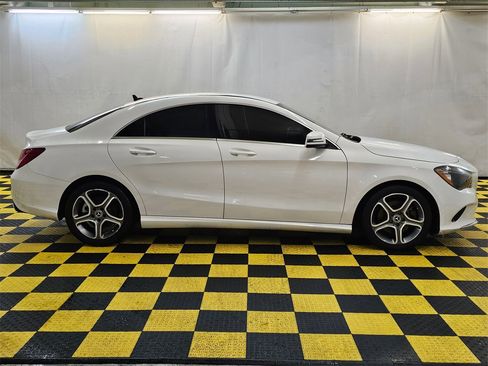 Used 2019 Mercedes-Benz CLA 250 image 2