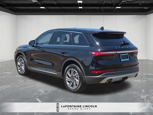 Certified 2023 Lincoln Corsair AWD w/ Towing Package image 3