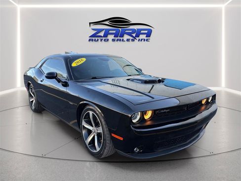 Used 2016 Dodge Challenger R/T Plus RWD image 9