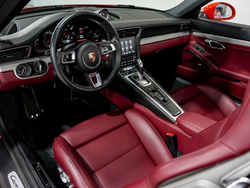Used 2018 Porsche 911 Carrera GTS image 9