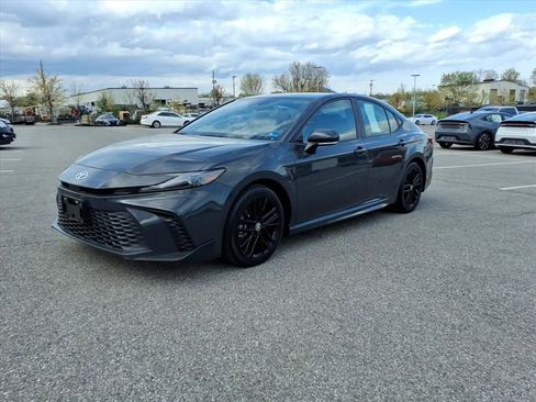 Certified 2025 Toyota Camry LE image 9