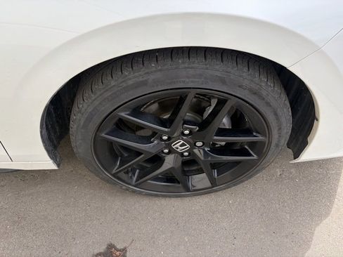 Used 2023 Honda Civic Sport image 6