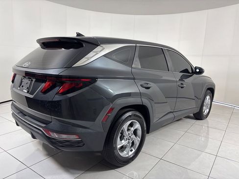 Used 2022 Hyundai Tucson SE image 5