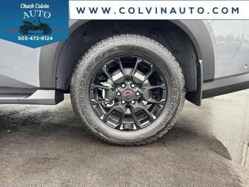 New 2026 Nissan Armada PRO-4X w/ Captain's Chari Seat Package AWD/4WD image 11
