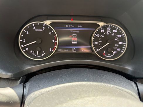 Used 2025 Nissan Sentra SV FWD image 2