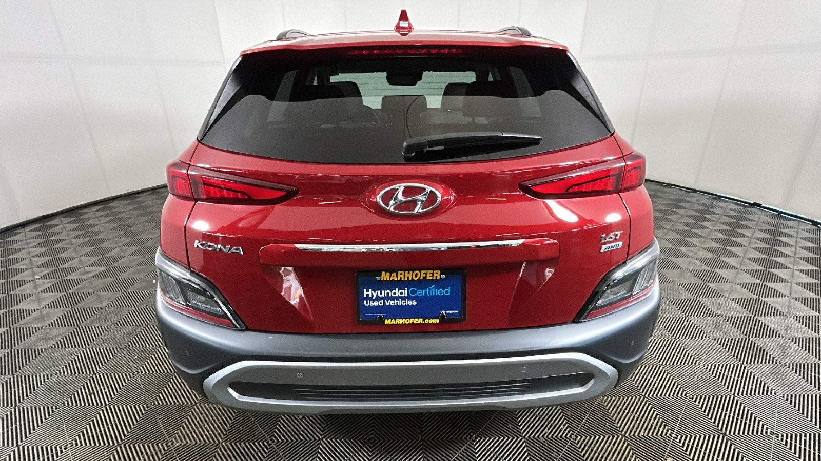 Certified 2022 Hyundai Kona Limited w/ Cargo Package AWD/4WD image 4
