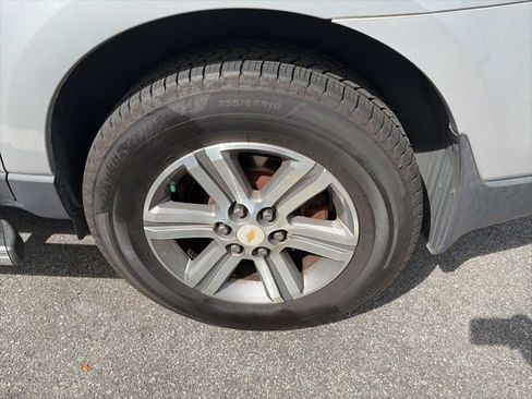 Used 2015 Chevrolet Traverse LT w/ LPO, 'HIT The Road' Package image 20