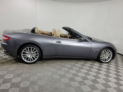 Used 2013 Maserati GranTurismo Sport image 12