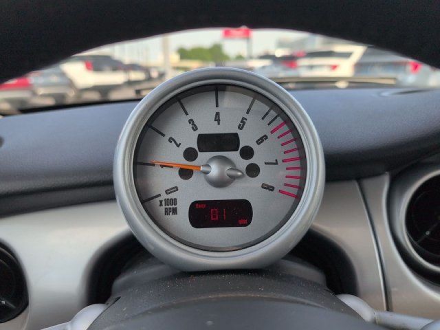 Used 2005 MINI Cooper Hardtop FWD image 25