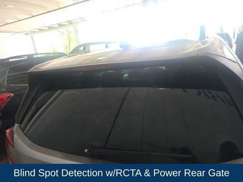 Used 2022 Subaru Forester Premium AWD/4WD image 16