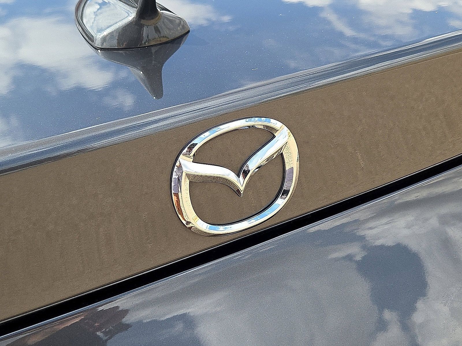 Used 2023 MAZDA MX-5 Miata Grand Touring RWD image 14