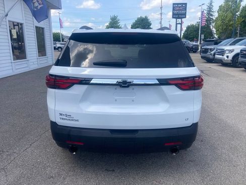 Certified 2023 Chevrolet Traverse LT w/ Rear Camera Mirror Package FWD image 6