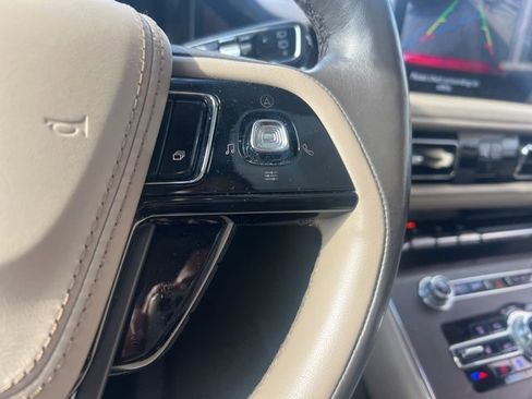 Used 2021 Lincoln Aviator Reserve w/ Equipment Group 202A image 22