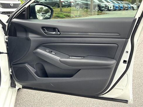 New 2025 Nissan Altima 2.5 S image 12