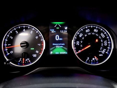 Used 2019 Toyota RAV4 XLE Premium w/ All Weather Liner Package AWD/4WD image 23