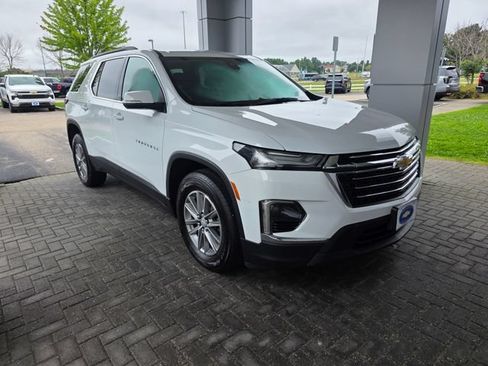 Used 2023 Chevrolet Traverse LT AWD/4WD image 5