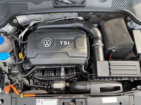 Used 2014 Volkswagen Beetle R-Line image 12