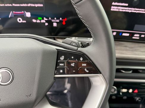 New 2025 Audi Q5 Premium Plus image 17